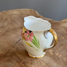 Load image into Gallery viewer, Roslyn China Made in England Milk jar & sugar bowl set