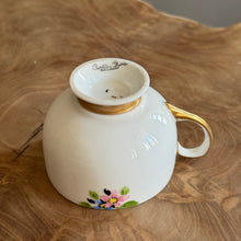 Load image into Gallery viewer, Carlton Ware. Made in England. Single-Footed Tea Cup