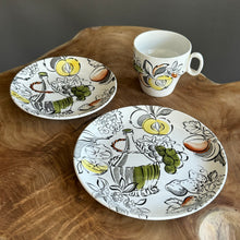 Load image into Gallery viewer, Barkers Brothers Potteries. Made in England. Chianti Tea Trio