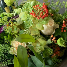 Load image into Gallery viewer, The green bouquet