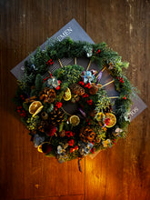 Load image into Gallery viewer, Duo Spectrum Christmas Wreaths | 聖誕花環光譜
