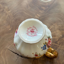 Load image into Gallery viewer, Hammersley Bone China. Made in England.  Lady Patricia milk jar
