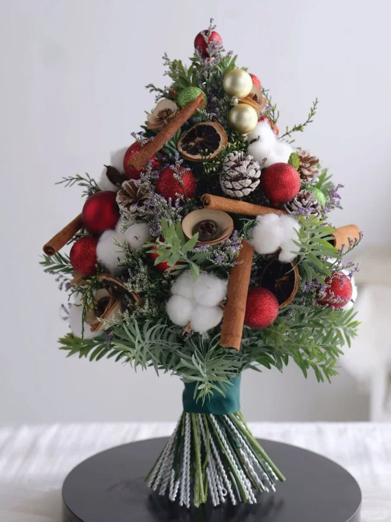 Hand-Tied Christmas Tree Workshop: Festive DIY Magic