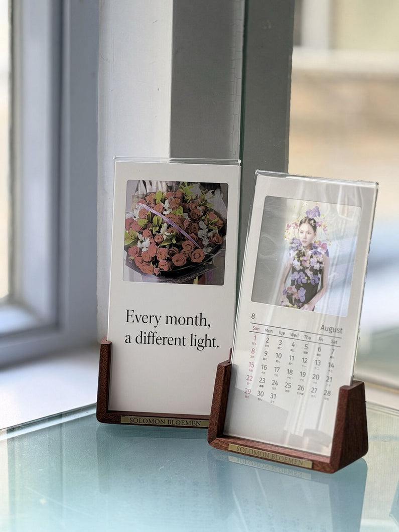 預售 - 2027 SOLOMON BLOEMEN｜一年之光 枱面日曆 - — A Year in Light Desk Calendar