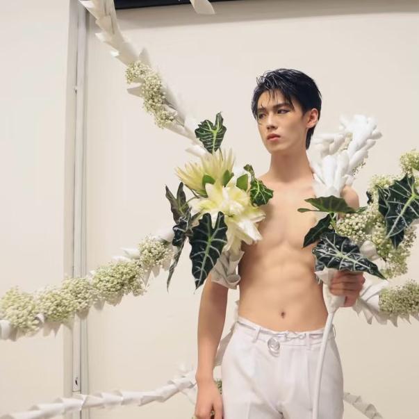 Body Floral Haute Couture Lab - Episode II | 人體花飾全妝高定實驗室 第二期