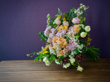 Load image into Gallery viewer, Valentine&#39;s day special! - The Stylish Valentine&#39;s Warm Bouquet
