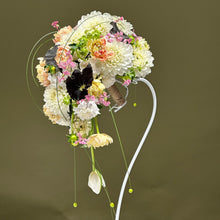 Load image into Gallery viewer, Certificate in English Style Floral Design (Level 2) 英國TQUK認證 - 英式花藝設計證書課程系列 (Level 2)
