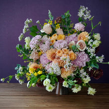 Load image into Gallery viewer, Valentine&#39;s day special! - The Stylish Valentine&#39;s Warm Bouquet
